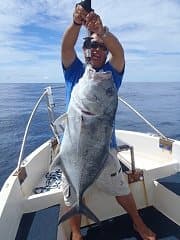 ポンペイで釣り上げられたGT(ロウニンアジ)